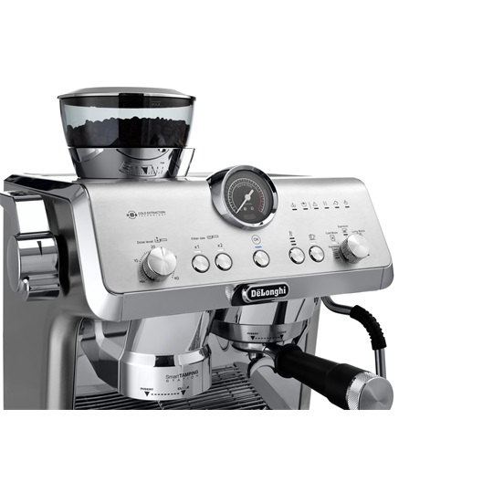 DeLonghi La Specialista Opera Eszpresszó kávéfőző integrált őrlővel -  EC9555.M