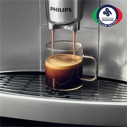 PHILIPS Series 6500 LatteGo automata kávégép LatteGo tejhabosítóval - EP6551/30